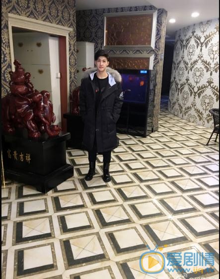 程星源街拍写真 程星源高清写真_程星源高清剧照