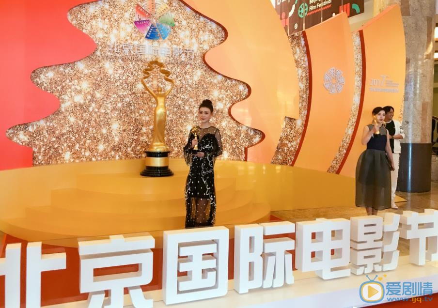 桑娜活动照 桑娜高清写真_桑娜高清剧照