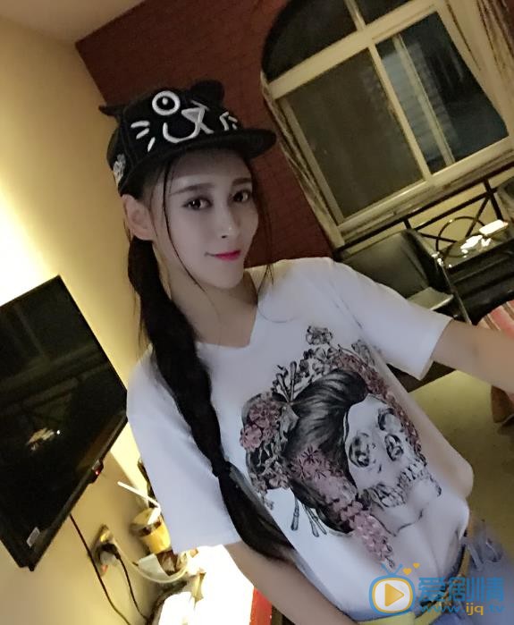 桑娜生活照 桑娜高清写真_桑娜高清剧照