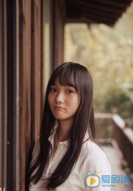 李彦漫制服写真 李彦漫高清写真_李彦漫高清剧照