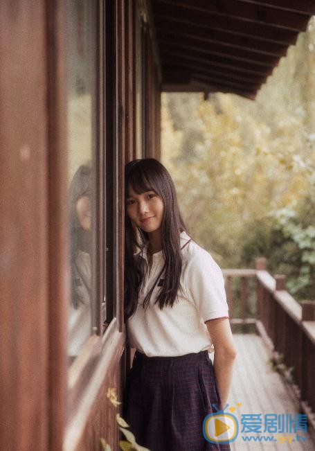 李彦漫制服写真 李彦漫高清写真_李彦漫高清剧照