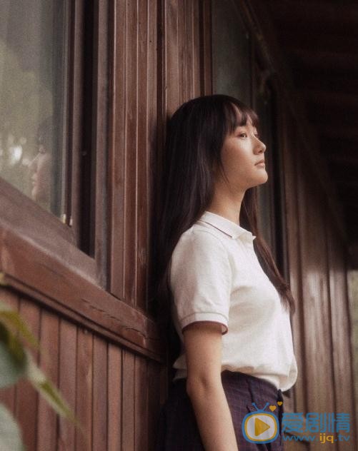 李彦漫制服写真 李彦漫高清写真_李彦漫高清剧照