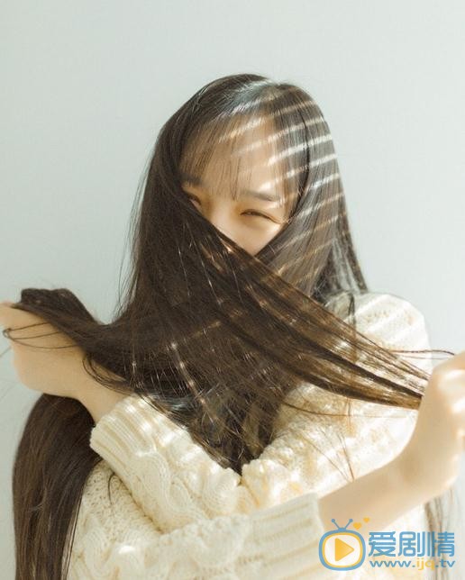 李彦漫秋日写真 李彦漫高清写真_李彦漫高清剧照