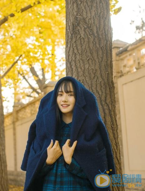李彦漫秋日写真 李彦漫高清写真_李彦漫高清剧照