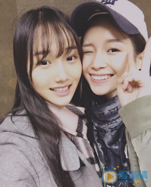 李彦漫与人合照 李彦漫高清写真_李彦漫高清剧照