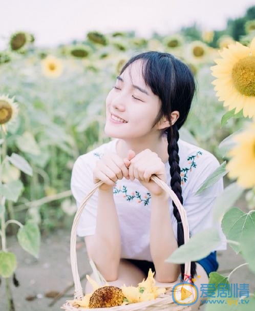 李彦漫向日葵写真 李彦漫高清写真_李彦漫高清剧照