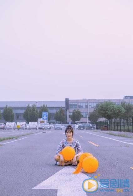 李彦漫灯笼写真 李彦漫高清写真_李彦漫高清剧照
