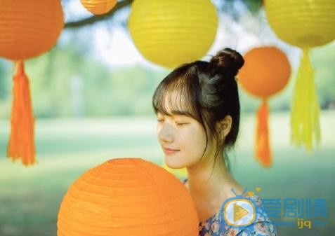 李彦漫灯笼写真 李彦漫高清写真_李彦漫高清剧照