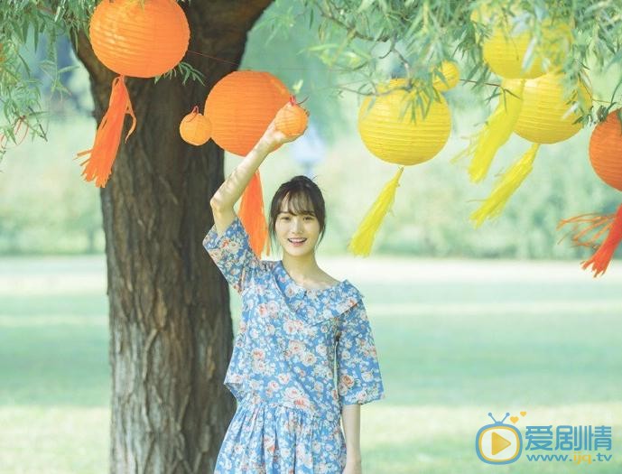 李彦漫灯笼写真 李彦漫高清写真_李彦漫高清剧照