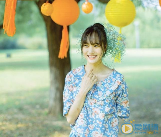 李彦漫灯笼写真 李彦漫高清写真_李彦漫高清剧照