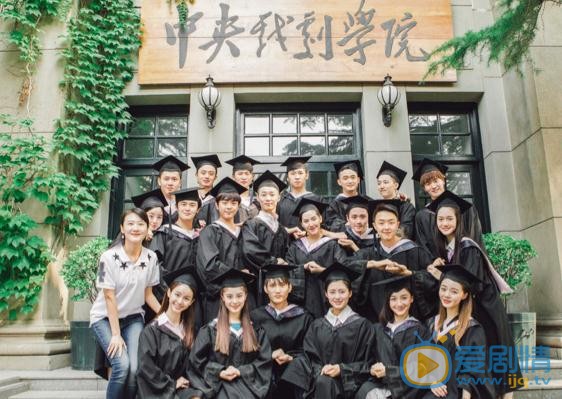李彦漫毕业照 李彦漫高清写真_李彦漫高清剧照