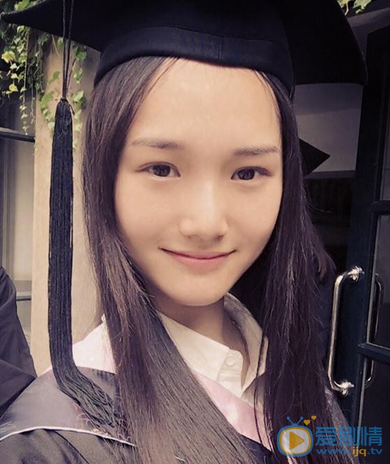李彦漫毕业照 李彦漫高清写真_李彦漫高清剧照