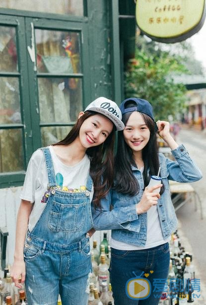 李彦漫与人合照 李彦漫高清写真_李彦漫高清剧照