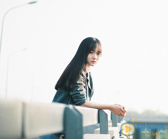 李彦漫街拍写真 李彦漫高清写真_李彦漫高清剧照