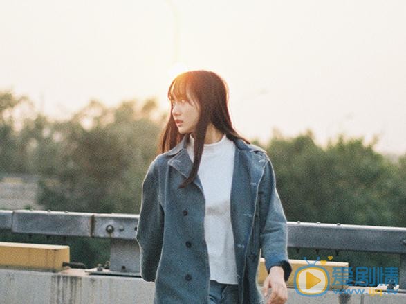 李彦漫街拍写真 李彦漫高清写真_李彦漫高清剧照