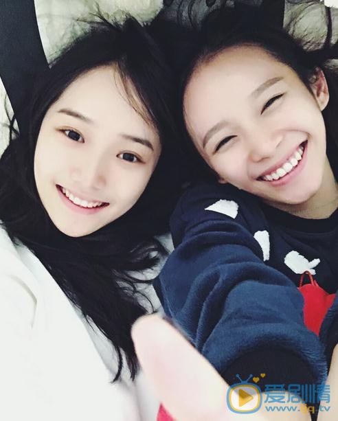 李彦漫与人合照 李彦漫高清写真_李彦漫高清剧照