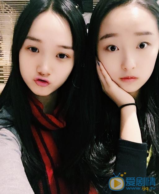 李彦漫与人合照 李彦漫高清写真_李彦漫高清剧照