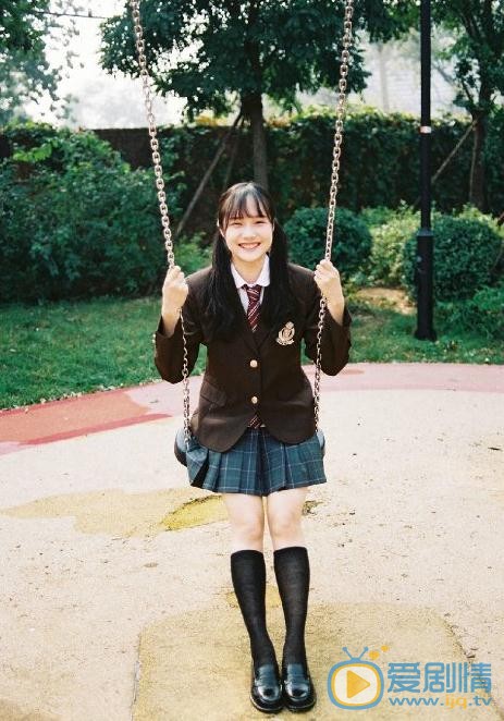 李彦漫制服写真 李彦漫高清写真_李彦漫高清剧照