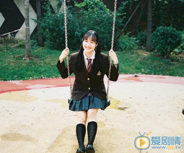 李彦漫制服写真 李彦漫高清写真_李彦漫高清剧照