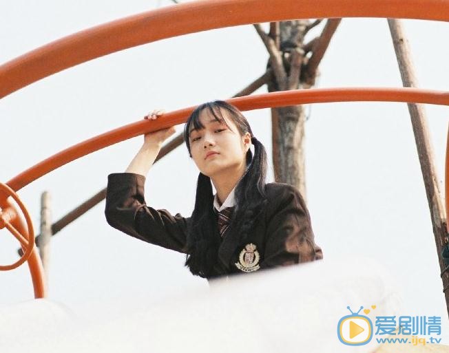 李彦漫制服写真 李彦漫高清写真_李彦漫高清剧照