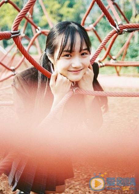 李彦漫制服写真 李彦漫高清写真_李彦漫高清剧照