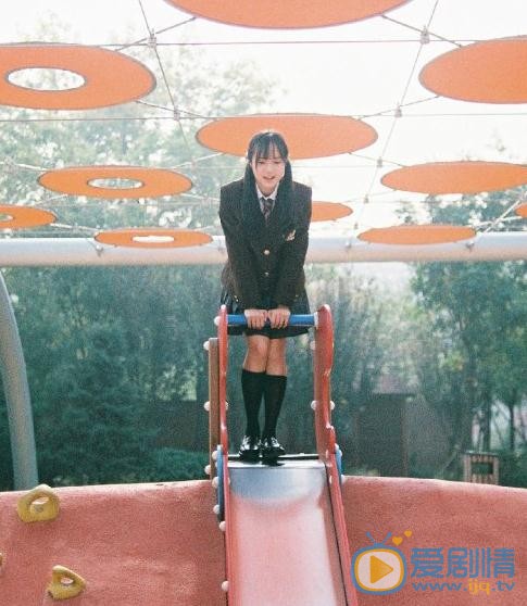 李彦漫制服写真 李彦漫高清写真_李彦漫高清剧照
