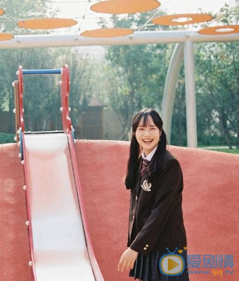 李彦漫制服写真 李彦漫高清写真_李彦漫高清剧照