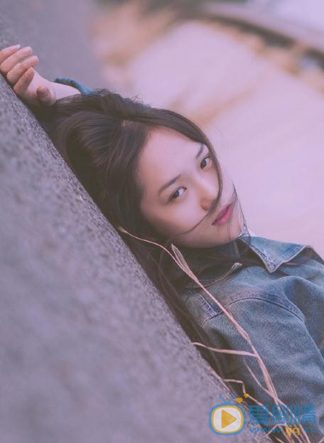 李彦漫街拍写真 李彦漫高清写真_李彦漫高清剧照