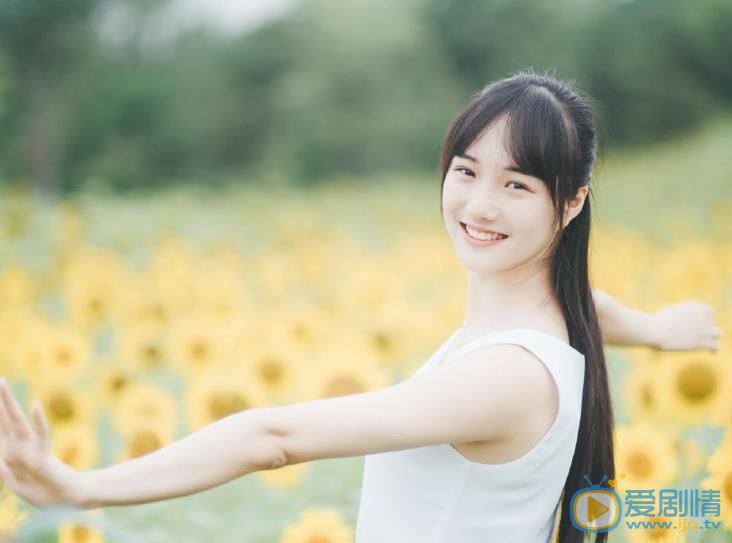 李彦漫向日葵写真 李彦漫高清写真_李彦漫高清剧照