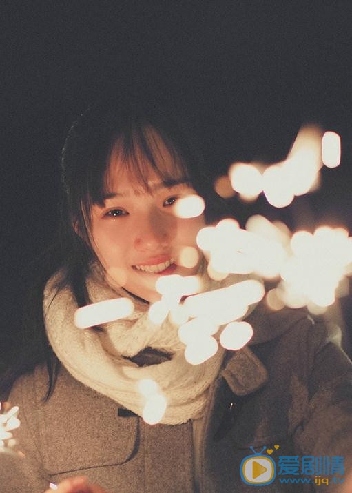 李彦漫烟花写真 李彦漫高清写真_李彦漫高清剧照