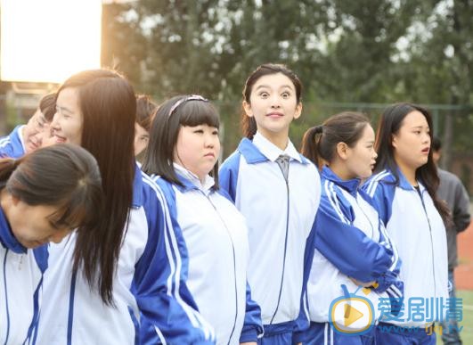 张琳艺制服写真 张琳艺高清写真_张琳艺高清剧照