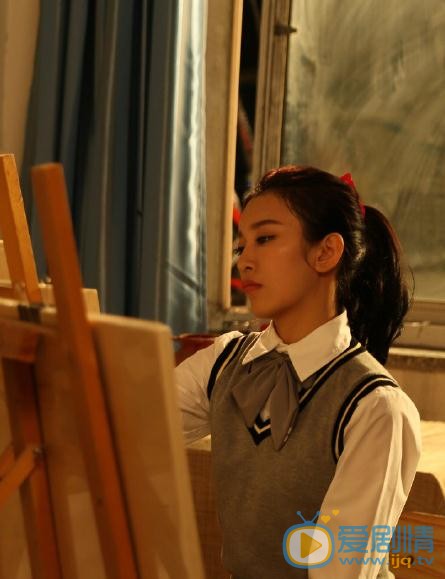 张琳艺制服写真 张琳艺高清写真_张琳艺高清剧照