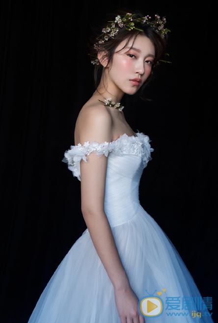 张琳艺白色写真 张琳艺高清写真_张琳艺高清剧照