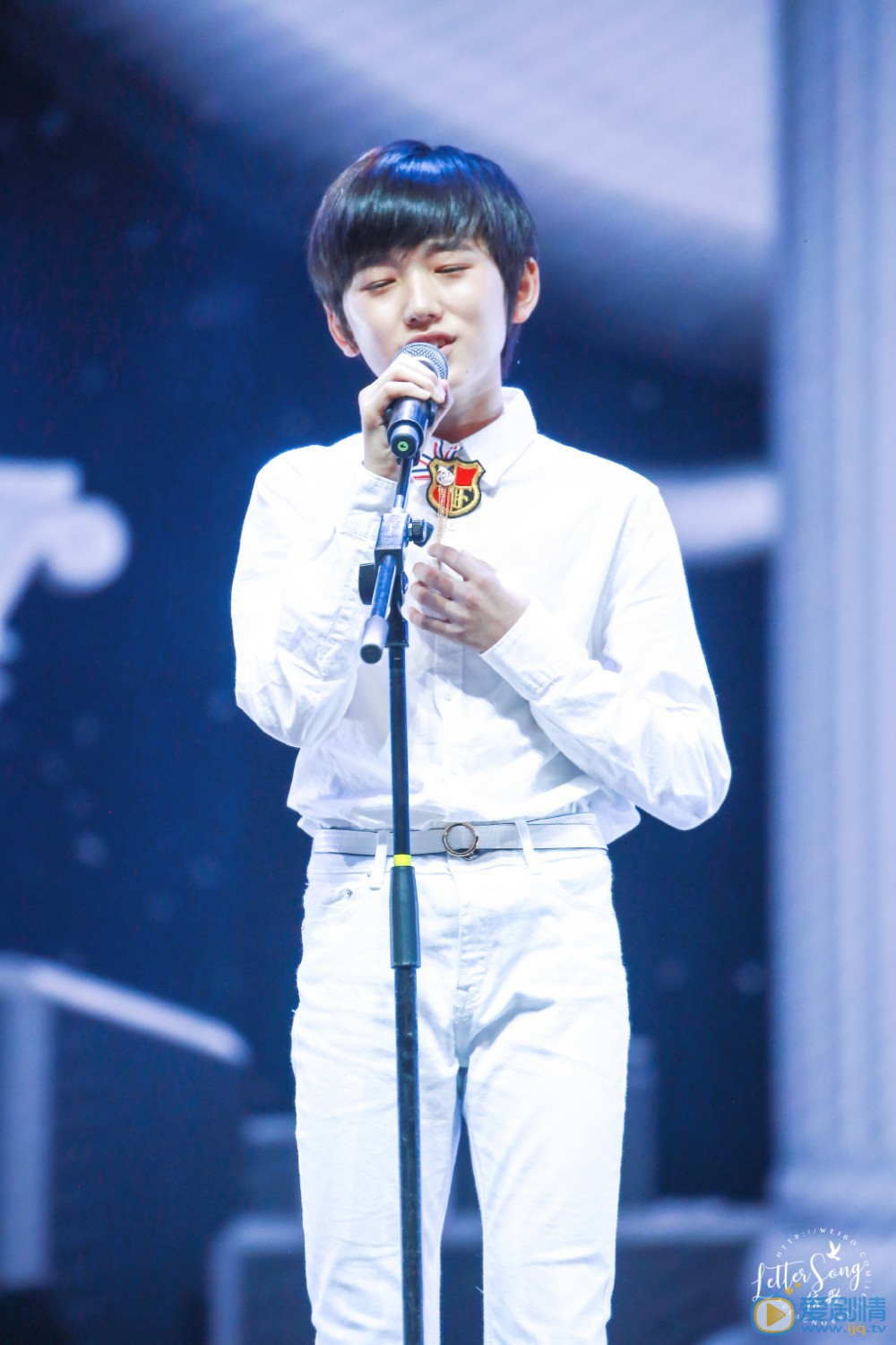 宋亚轩白衣少年写真 宋亚轩高清写真_宋亚轩高清剧照