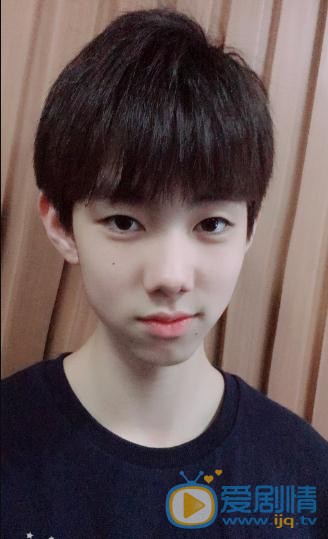 陈玺达自拍写真 陈玺达高清写真_陈玺达高清剧照