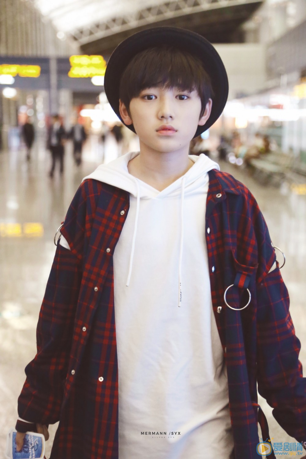 宋亚轩街拍照写真 宋亚轩高清写真_宋亚轩高清剧照