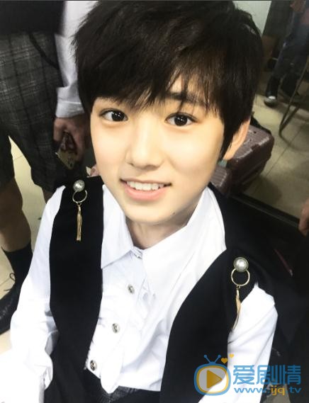 宋亚轩参加活动写真 宋亚轩高清写真_宋亚轩高清剧照