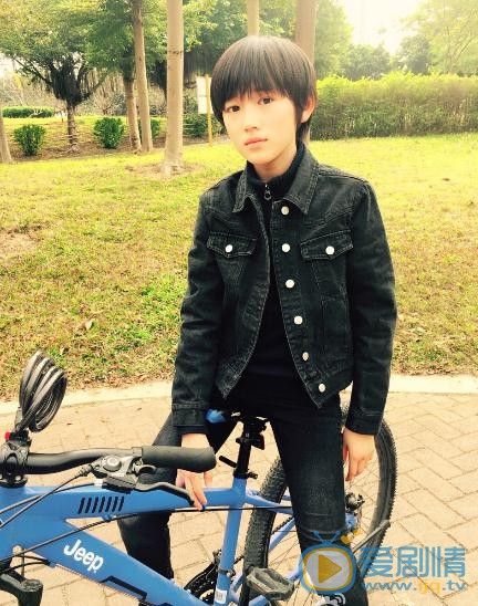 宋亚轩参加活动写真 宋亚轩高清写真_宋亚轩高清剧照