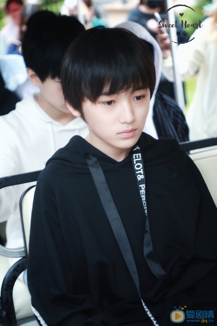 宋亚轩帅气写真 宋亚轩高清写真_宋亚轩高清剧照