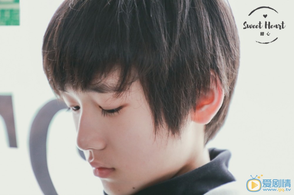 宋亚轩校园写真 宋亚轩高清写真_宋亚轩高清剧照