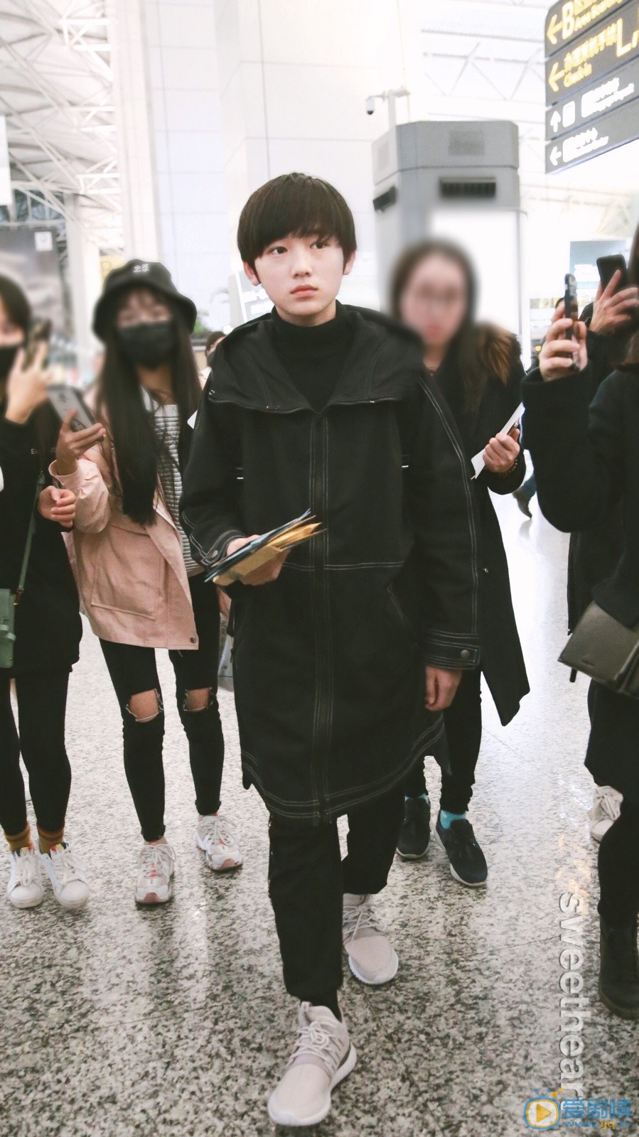 宋亚轩校园写真 宋亚轩高清写真_宋亚轩高清剧照