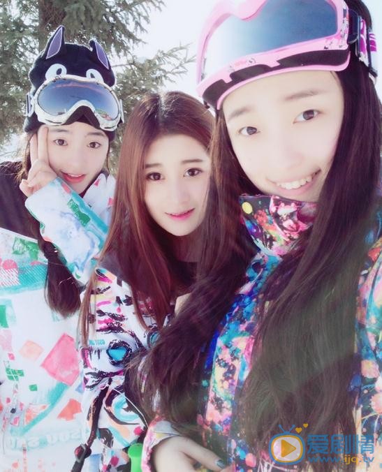 陈臻与人合照 陈臻高清写真_陈臻高清剧照