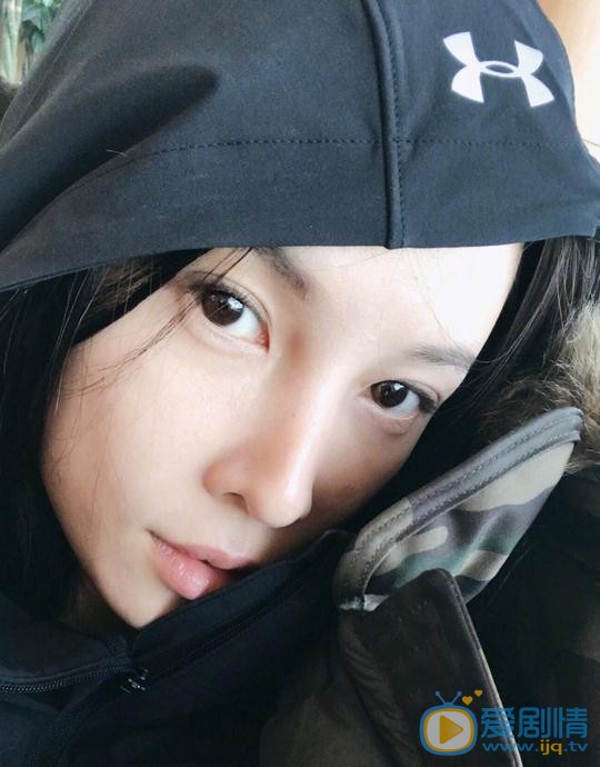 张蓝心生活照 张蓝心高清写真_张蓝心高清剧照