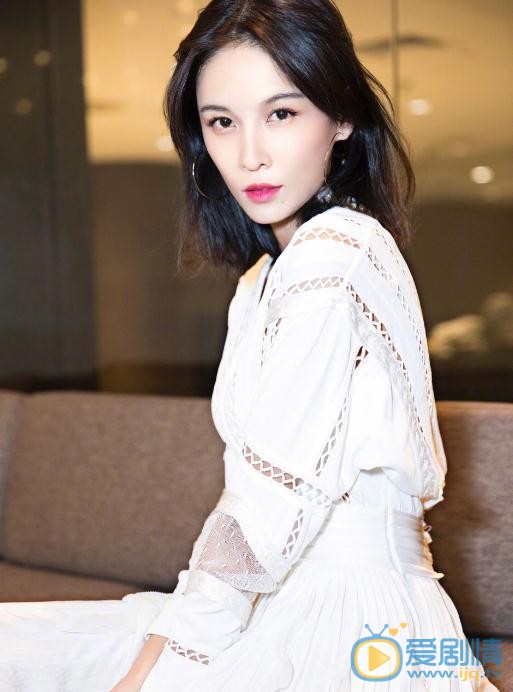 张蓝心气质写真 张蓝心高清写真_张蓝心高清剧照