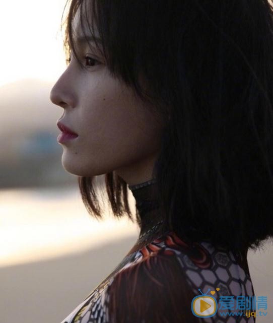 张蓝心性感街拍 张蓝心高清写真_张蓝心高清剧照