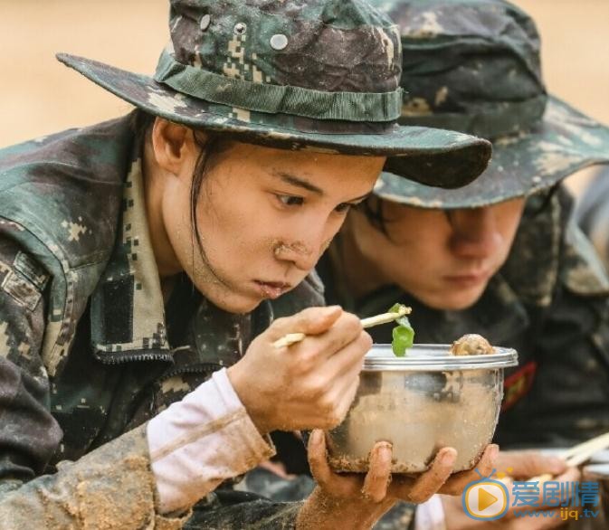 张蓝心《真正男子汉》节目照 张蓝心高清写真_张蓝心高清剧照