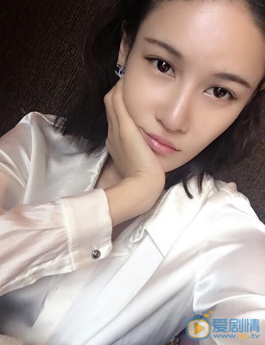 张蓝心生活照 张蓝心高清写真_张蓝心高清剧照