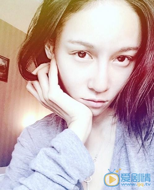 张蓝心生活照 张蓝心高清写真_张蓝心高清剧照