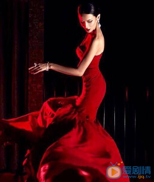 张蓝心时尚杂志 张蓝心高清写真_张蓝心高清剧照