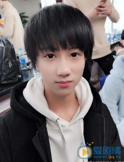 敖子逸自拍写真 敖子逸高清写真_敖子逸高清剧照